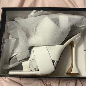 🔈 BRAND NEW EGO POWER MOVE heels